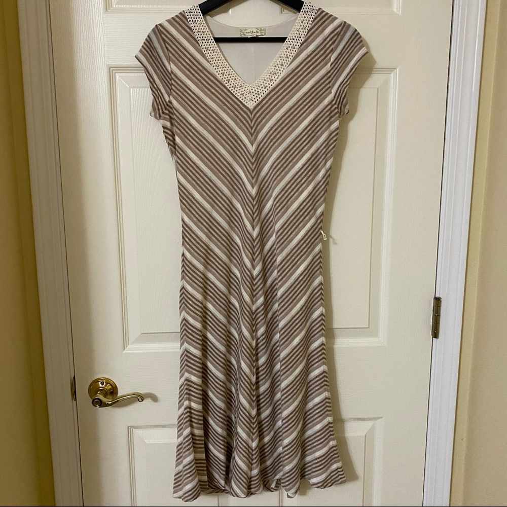 Nurture dress size S